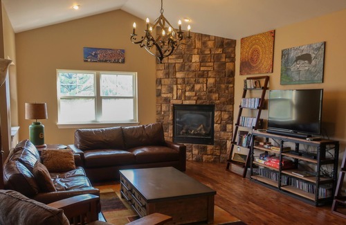 Pagosa Springs House | DOWNTOWN Gorgeous Home. amazing views, Minutes from Hot Springs, AC