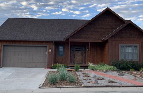 Pagosa Springs House | DOWNTOWN Gorgeous Home. amazing views, Minutes from Hot Springs, AC