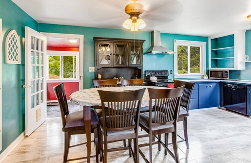 Snohomish House | Downtown home with a firepit, washer/dryer, fireplace, and lovely outdoor space