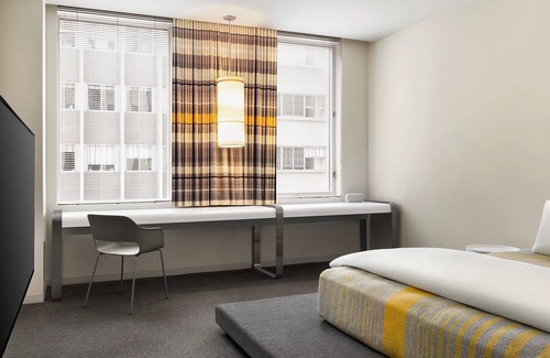 Financial District Hotel | Downtown LA Retreat w/Lounge & Walkability to Attractions