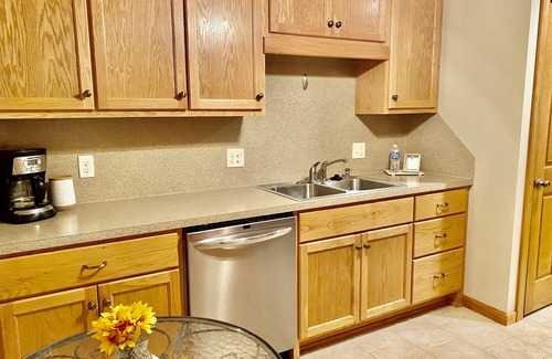 Lenoir Apartment | Downtown Lenoir, NC