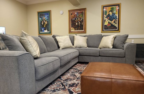 Lexington Apartment | Downtown Lexington Private Apt!