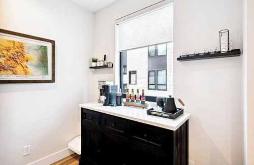 Littleton House | Downtown Littleton at its Finest
