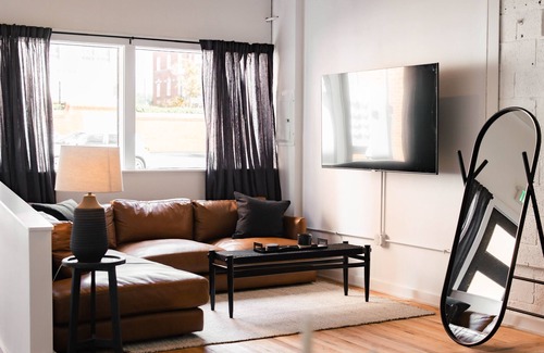 West Fairfax Apartment | Downtown Loft Apartment within Walking Distance to Everything!
