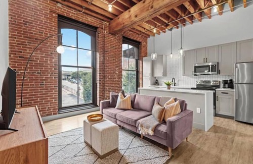 Downtown St. Louis Apartment | Downtown Loft on Riverfront Next to Arch & Convention Center