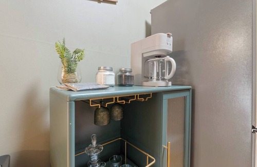 Eureka Springs Historic District Apartment | Downtown Loft: Parking, Balcony, Records, Sleeps 6