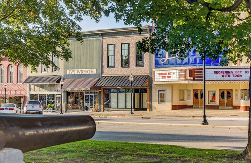 Fayetteville Apartment | Downtown Loft w/Balcony. Walk to Shops & Eats.