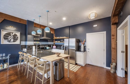 Rio Grande Condo | Downtown Loft w/Gated Parking
