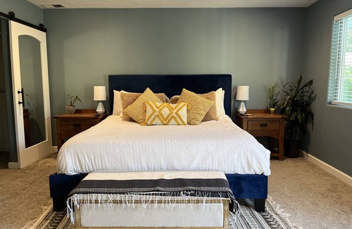 Los Alamos House | Downtown Los Alamos Home w/Hot-tub- walkable to BELL’s, shops and wineries