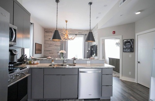 Nashville Condo | Downtown Lux Condo: South Belle