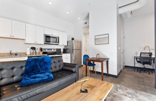 Downtown Pittsburgh Apartment | Downtown Luxury Haven: Close to Stadium Action!