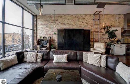 Traverse City Apartment | Downtown Luxury Traverse City Loft on Union St