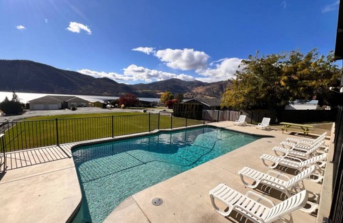 Manson House | Downtown Manson- Pool, Hot tub, Game Room, Views