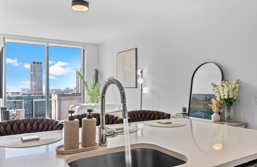 Downtown Miami Apartment | Downtown Miami Luxury Two Bed Two Bath with Views