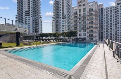Downtown Miami Apartment | Downtown Miami Luxury Two Bed Two Bath with Views