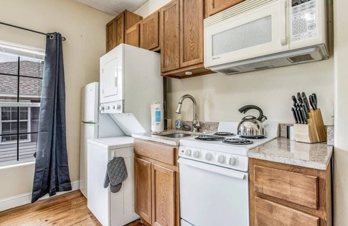 South Pensacola House | Downtown! Modern Interior! Sweet on Strong - B