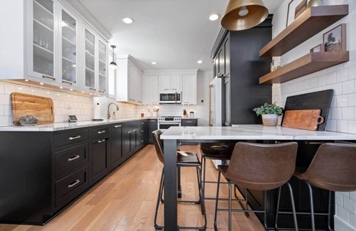 Muncie Apartment | Downtown Muncie | Luxe Loft, Spa Bath, 1 Bed, BSU