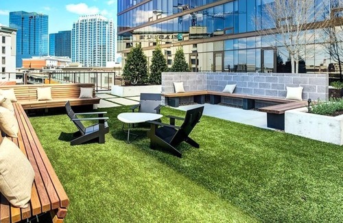 Music Row Condo | Downtown Nashville Studio Condo!(Travel Nurses & College Students)Welcome!