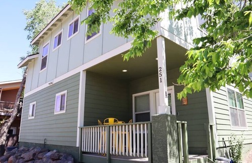 Southside House | Downtown / NAU Steps Away Perfect for Longer Stays