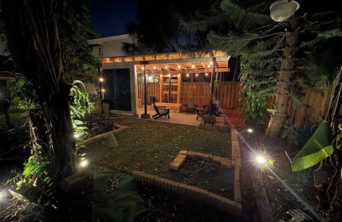 Tarpon River House | Downtown Oasis, cozy backyard, near airport/cruise