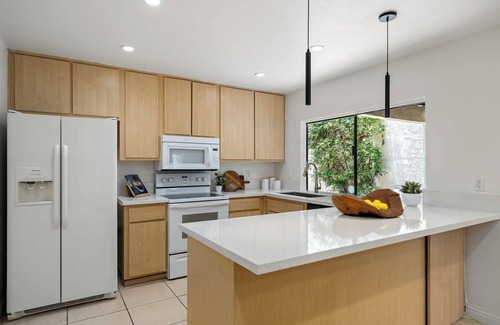 Palm Desert Condo | Downtown Palm Desert - Modern turnkey 3BR, sleeps 6, condo with AC and Pool
