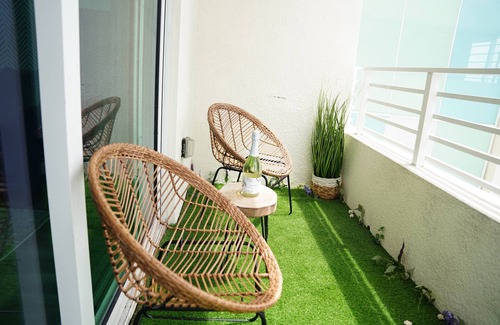 Riverwalk Fort Lauderdale Apartment | Downtown Paradise on the Wharf