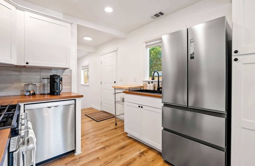 Paso Robles House | Downtown Paso 2BR/2BA Walk Everywhere
