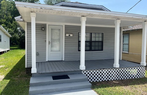 Old East Hill House | Downtown Pensacola-Alcaniz Cottage