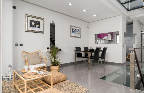 Se House | Downtown Pool House