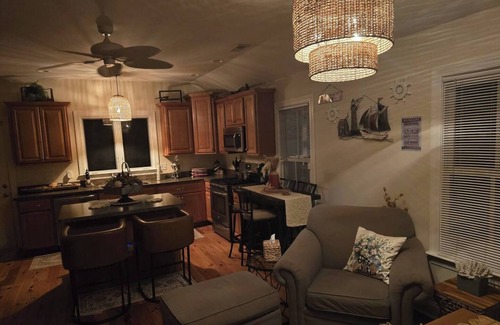 New Bern House | Downtown Riverside Lighthouse