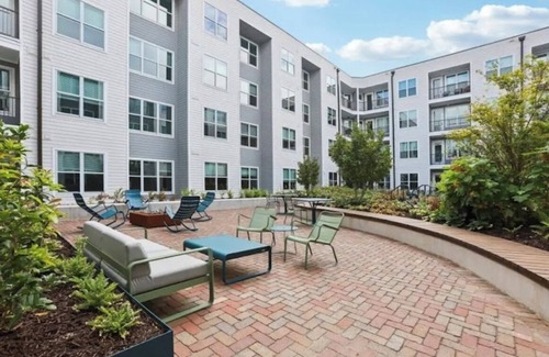Roswell Apartment | Downtown Roswell Apartment with pool, parking, and gym