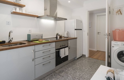 Santa Cruz Apartment | Downtown Santa Cruz - Solar da Fontinha