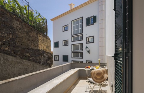 Santa Cruz Apartment | Downtown Santa Cruz - Solar da Fontinha