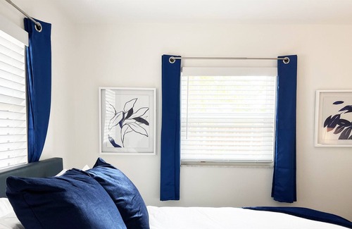 Gillespie Park House | Downtown Sarasota, Beach, Park, Sunshine, and FUN!