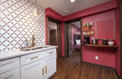 Prescott Condo | Downtown Stay | Rooftop & Game Room