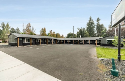 Coeur d'Alene Apartment | Downtown Studio #9 Food Truck Pavilion Next Door!