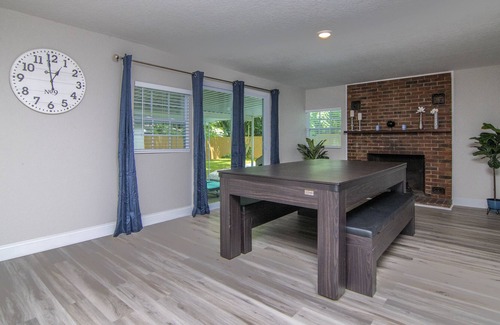 East Tampa House | Downtown Tampa Pool Home | Yard Games | Free Wifi
