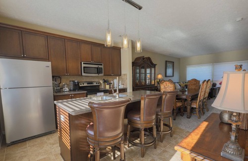 Omaha House | Downtown townhome! 2 car garage, 2 living rooms and 2 balconies w/skyline View!
