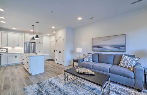 Traverse City Condo | Downtown Traverse City Condo < 1/2 Mi to Beach!