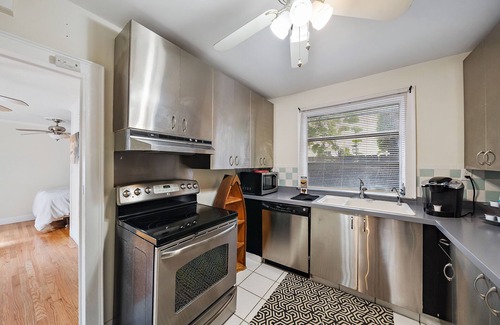Sunshine Park House | Downtown Tropical Oasis with a private In-Law suite
