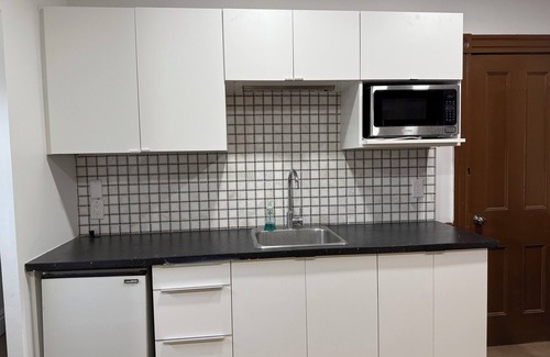 Guelph Apartment | Downtown/university of Guelph Residence room 3