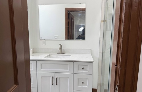 Guelph Apartment | Downtown/university of Guelph Residence room 3