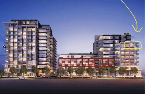 Southeast False Creek Condo | Downtown Vancouver (Olympic Village), free parking, gym, A/C, close to transit
