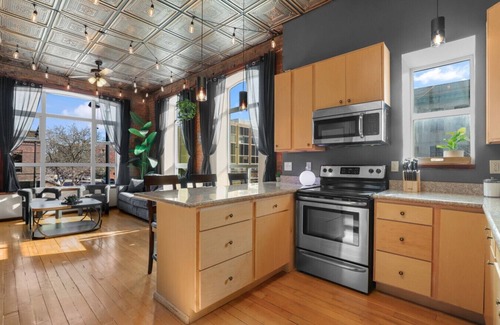 Great Falls Apartment | Downtown View | In Unit Laundry | Parking | Queen Bed