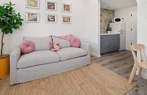 Pismo Heights Apartment | Downtown View Suite at Pismo Beach Club