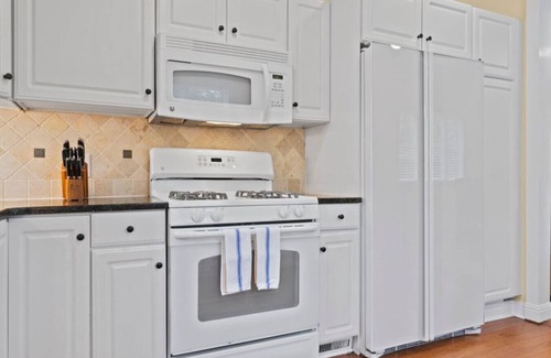 Old Town House | Downtown Village of Pinehurst 2BR/2BA