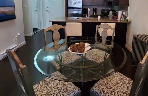 Regional District of Nanaimo Condo | Downtown, Walkers Paradise.