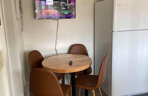 Waynesboro Apartment | Downtown Waynesboro Location, Walk to Dining/Bars/Brewery Stylish NEW decor! Washer/Dryer in unit