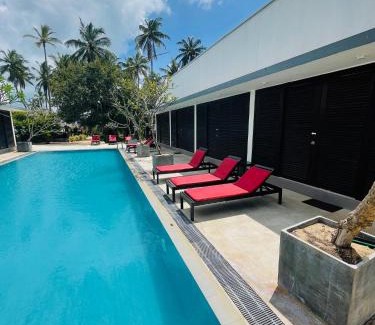 Kudawa Hotel | Downwinder Lagoon Lodge
