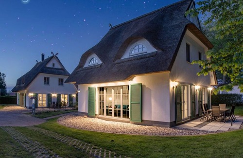 Rerik House | Drööm unter Reet 1 Comfortable holiday residence